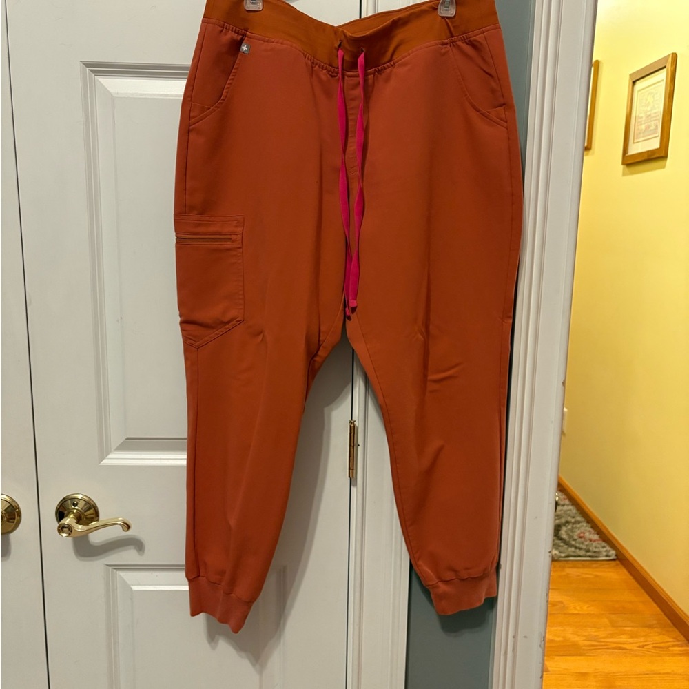 Figs Zamora Jogger Scrub Pants-Terracota